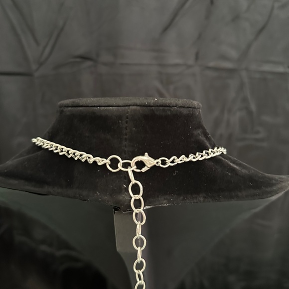 Vintage Multi layer chain and stone necklace. - Picture 6 of 7